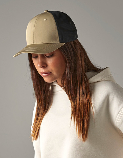 Czapka z haftem - model CB644R